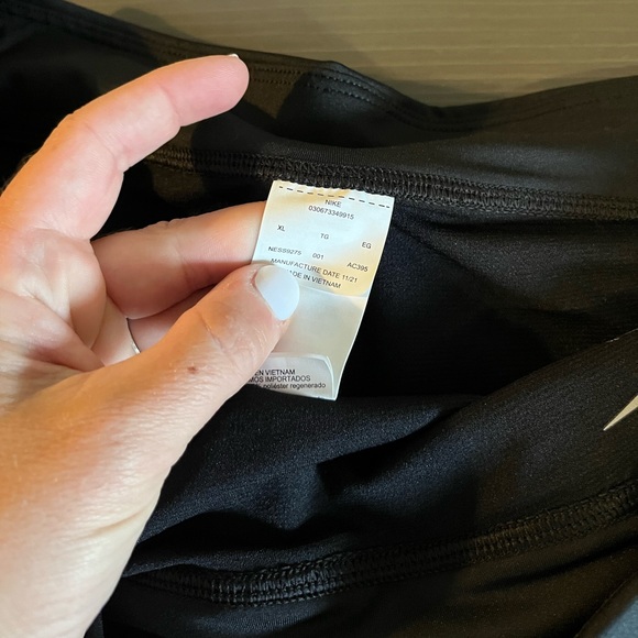 Nike Women’s Essential Full Coverage Bikini Bottom NWT - Picture 6 of 11